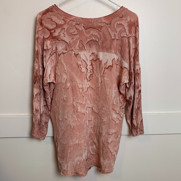 Red Haute Rust Abstract Quarter Sleeve Blouse - Picture 2 of 6